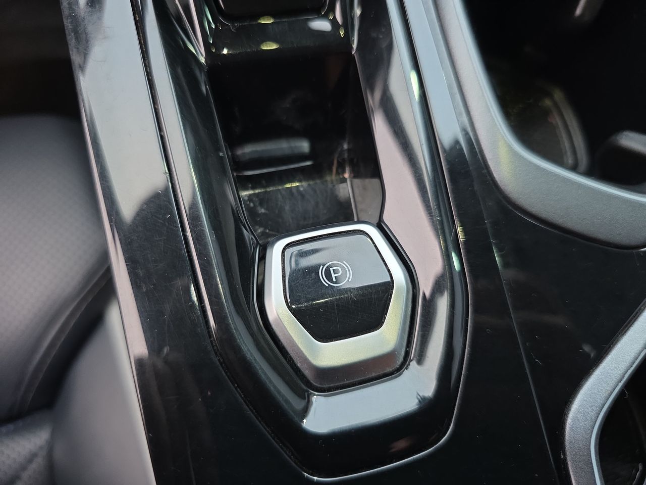 GEELY - 28