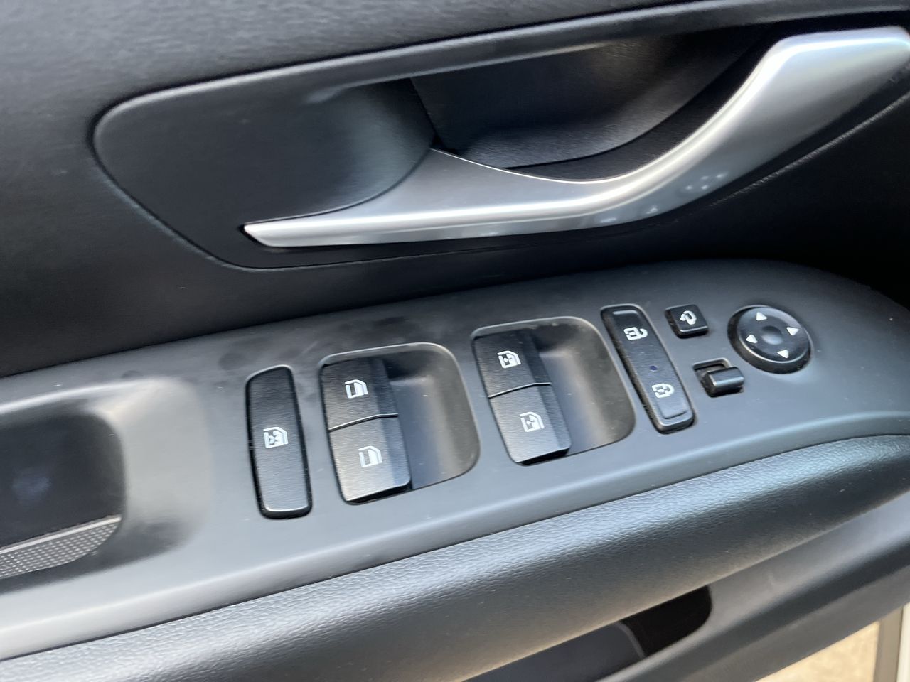 HYUNDAI - 17