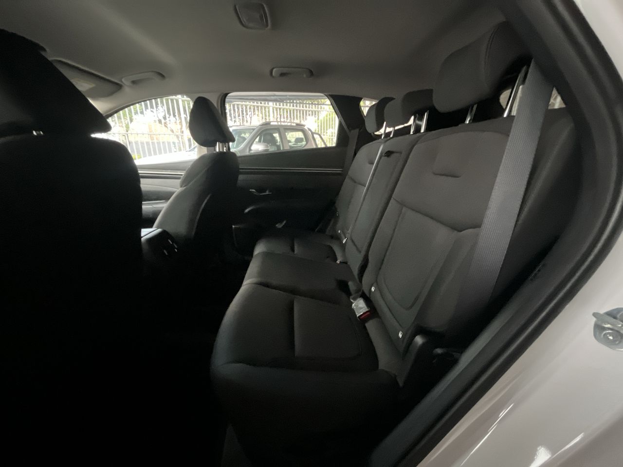 HYUNDAI - 9