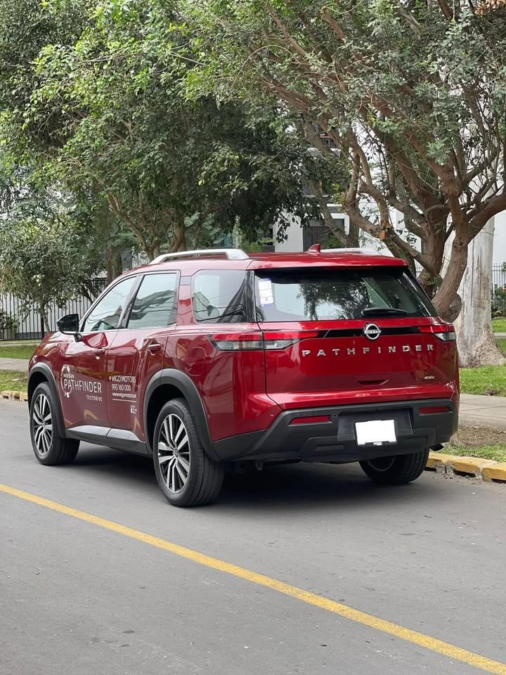NISSAN - 4