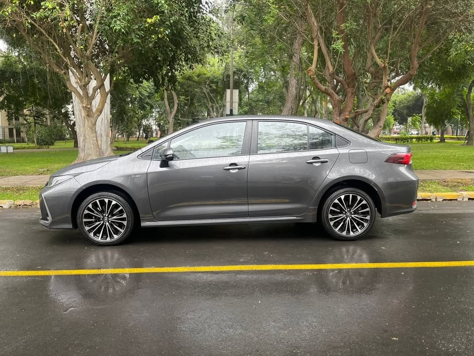 TOYOTA - 3