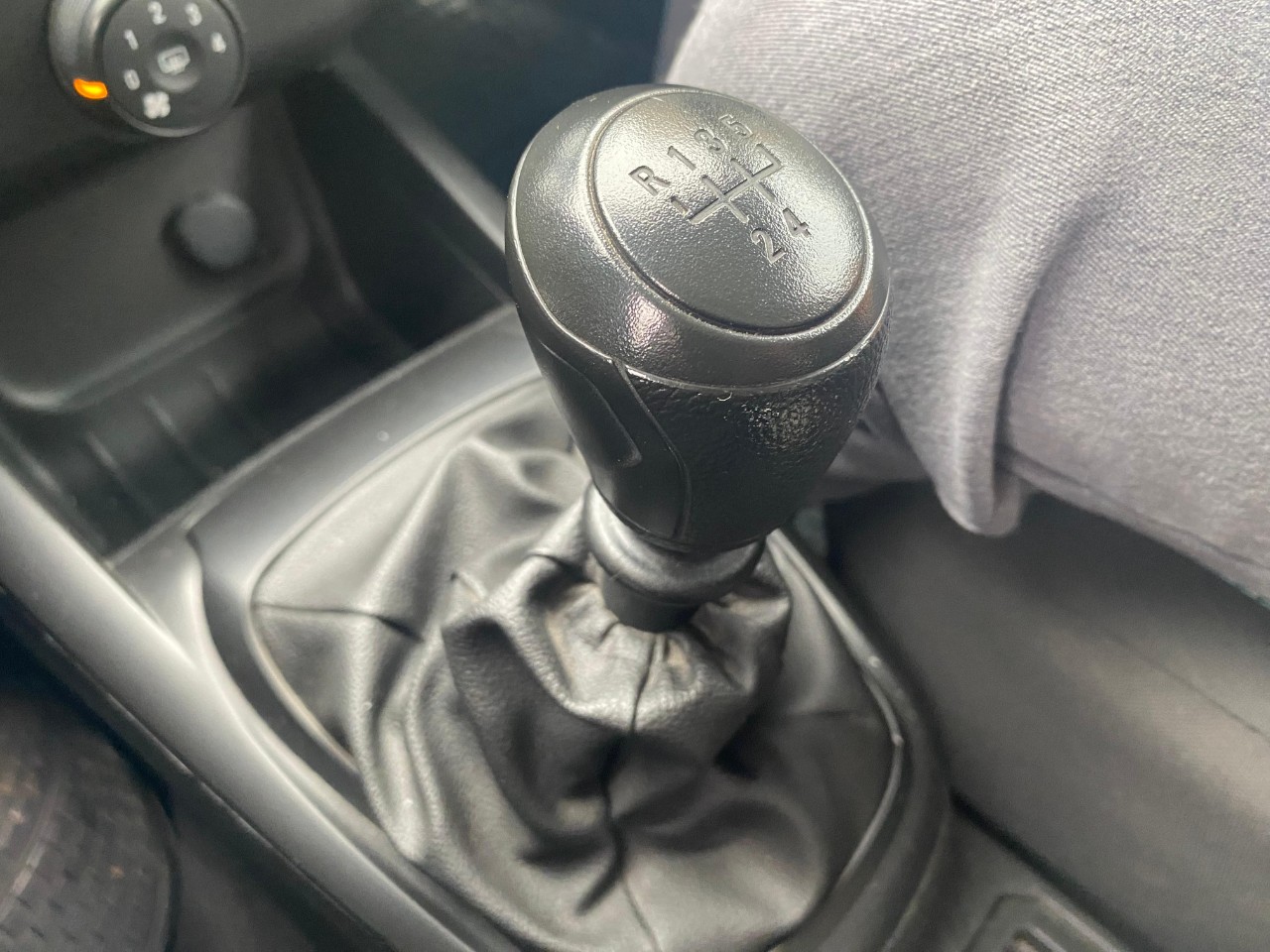 CHEVROLET - 12