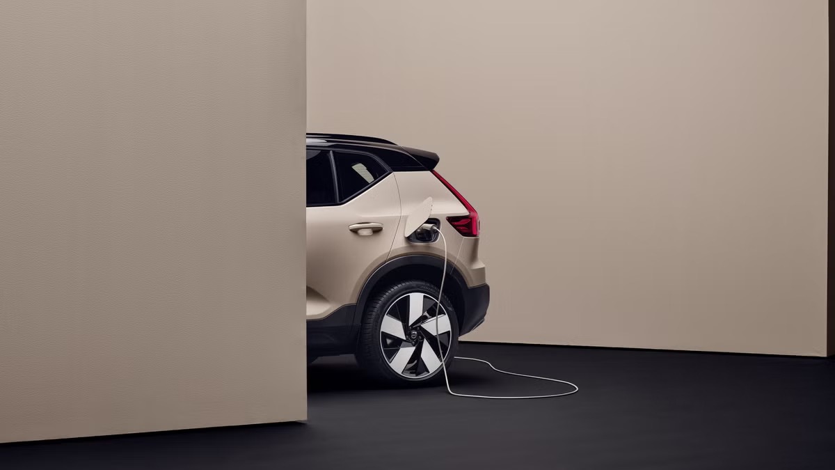 VOLVO - 0