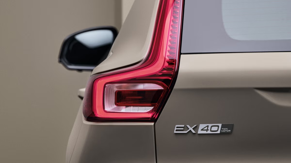 VOLVO - 0
