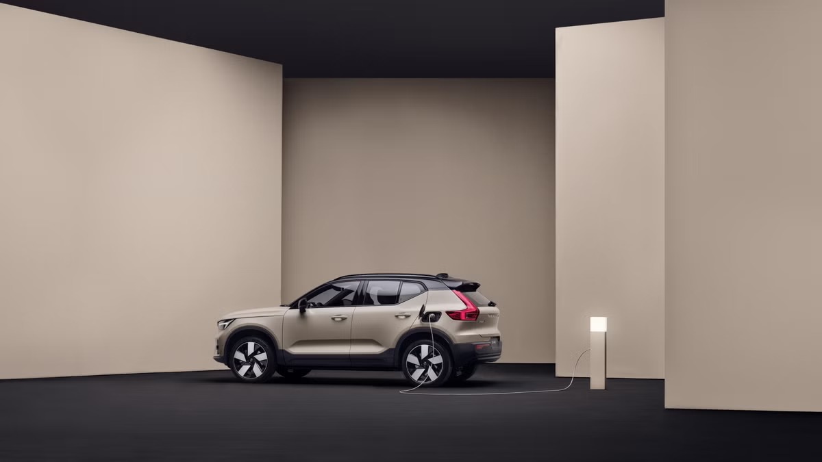 VOLVO - 1